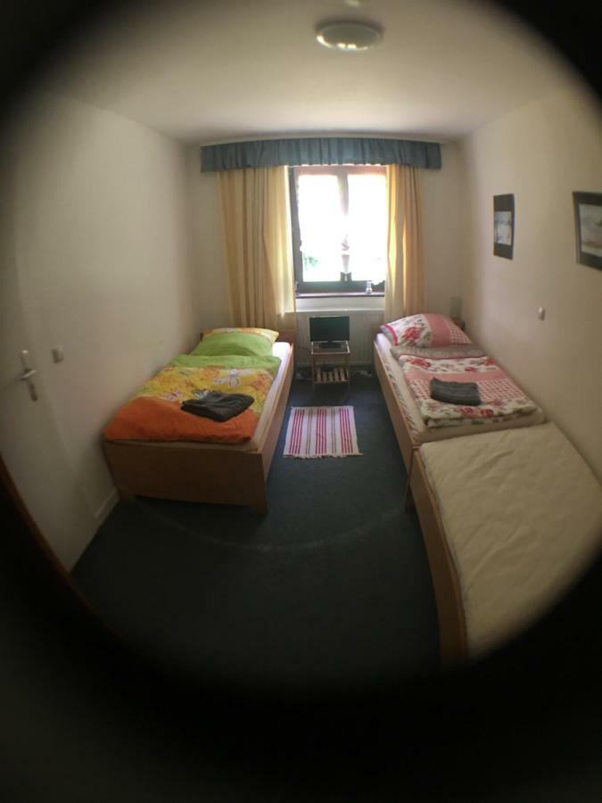 Zimmerfrei Wuppertal Kronenberg Exterior foto